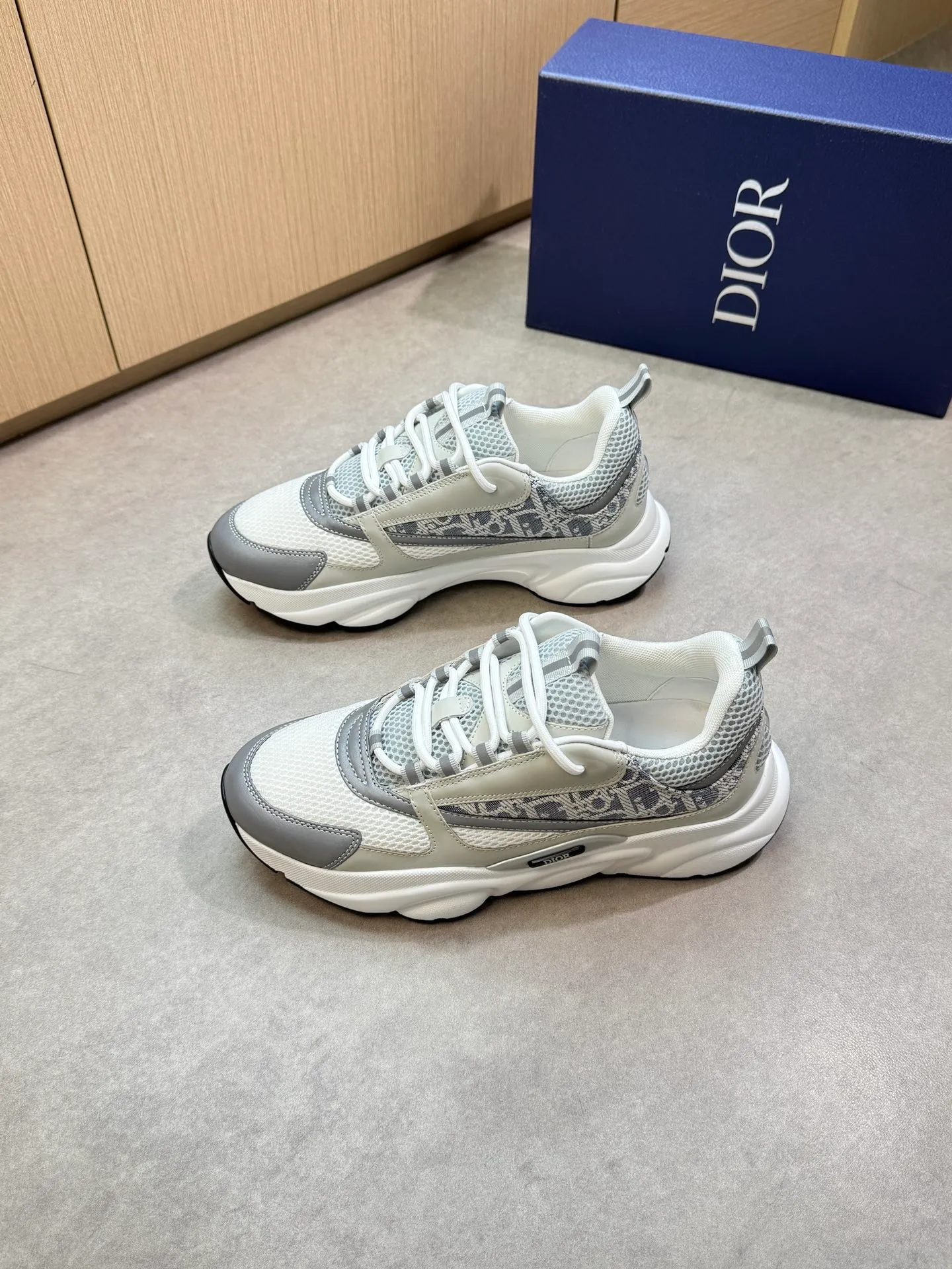 Factory price: 460💰[Dior] Dior - high-end quality original order 🔍🔍🔍 casual sports shoes - upper: 🔝 stone pattern calfskin, high silk mesh canvas, brand totem cloth, tongue and heel; reflective brand webbing - lining: brand canvas - original: ultra-light T men's shoes 💰U foam rubber; two-color molded outsole -Ultra-high quality control·Fine workmanship: highlighted (high-end·nobility·grade) -Size: 39-44 (38, 45, 46, 47, can be customized)·D9285